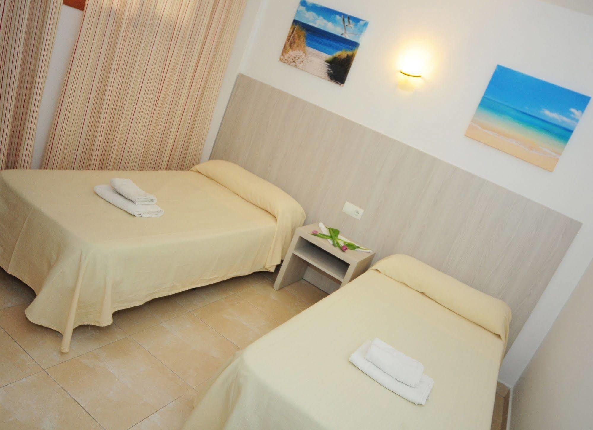 Apartamentos Avenida - Mc Apartamentos Ibiza ภายนอก รูปภาพ