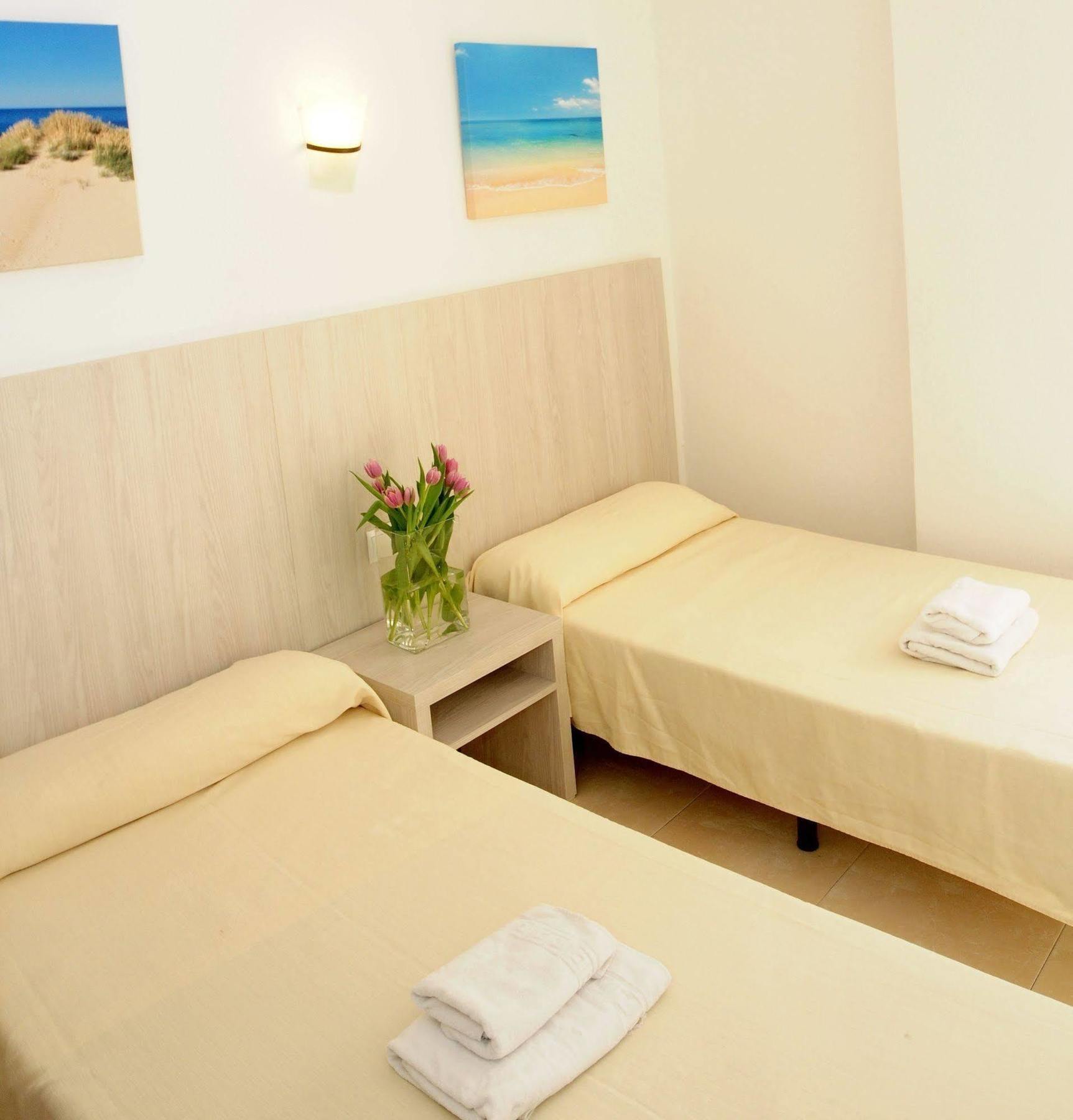 Apartamentos Avenida - Mc Apartamentos Ibiza ภายนอก รูปภาพ