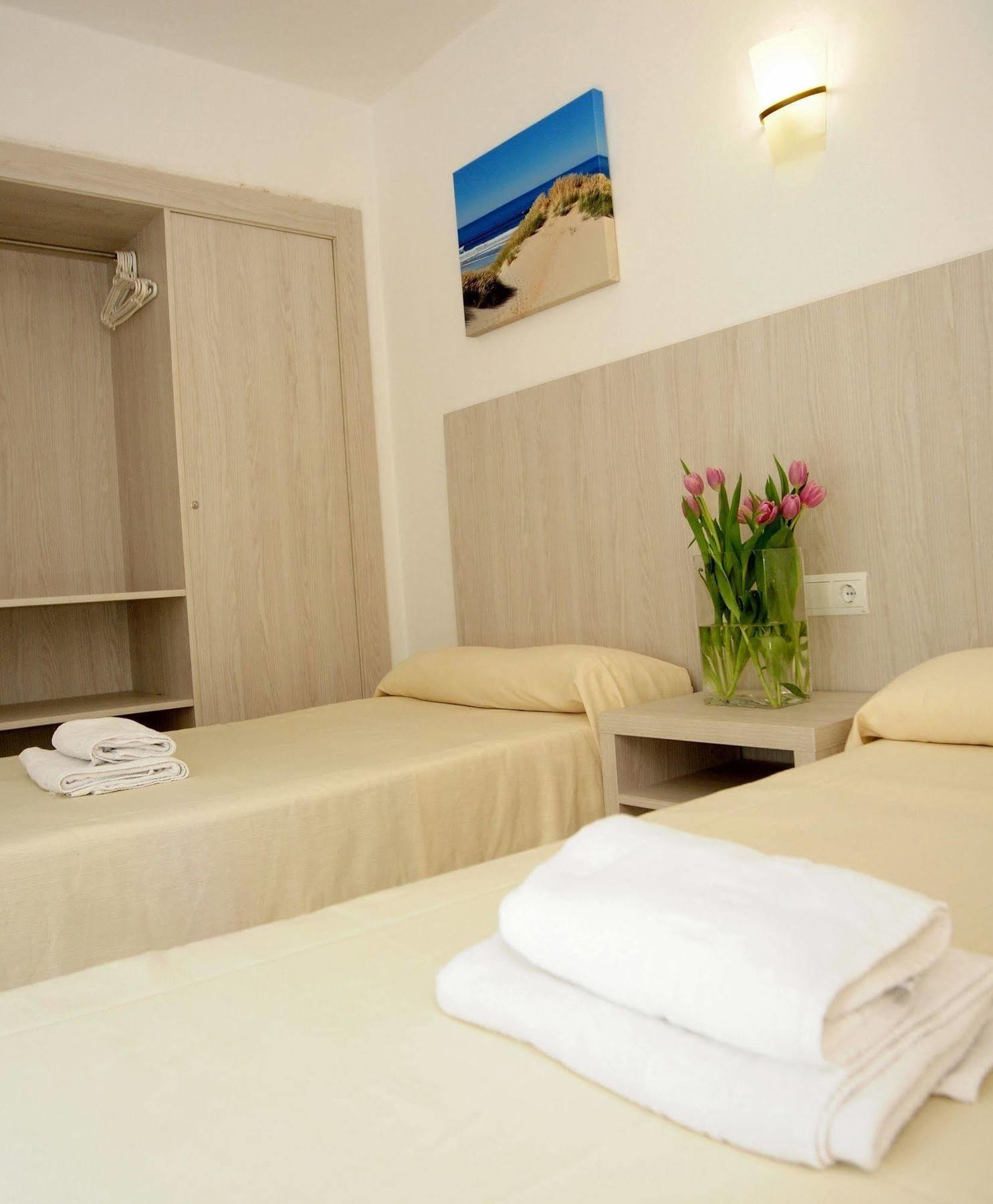 Apartamentos Avenida - Mc Apartamentos Ibiza ภายนอก รูปภาพ